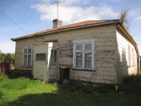 24 Waikawa Road, Owaka