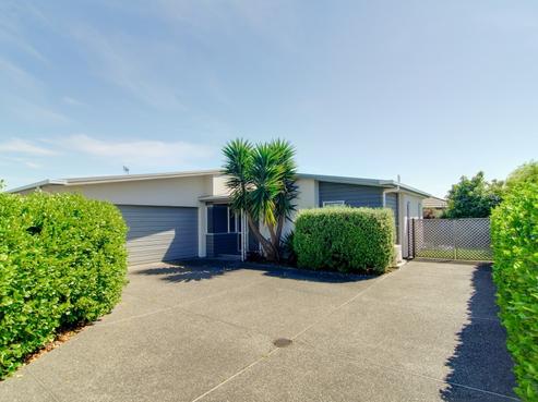 15 Newbury Place, Taradale