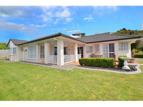 97 Waldorf Crescent, Orewa