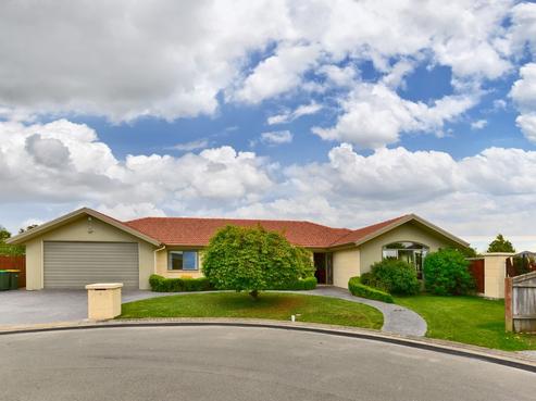 3 Landor Common, Rolleston
