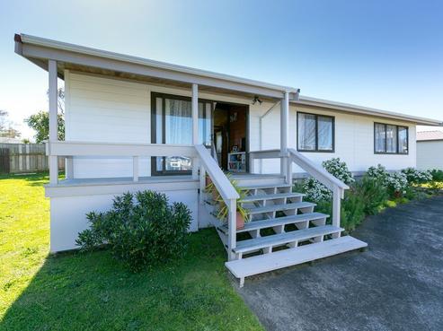 8 Lantana Avenue, Bell Block