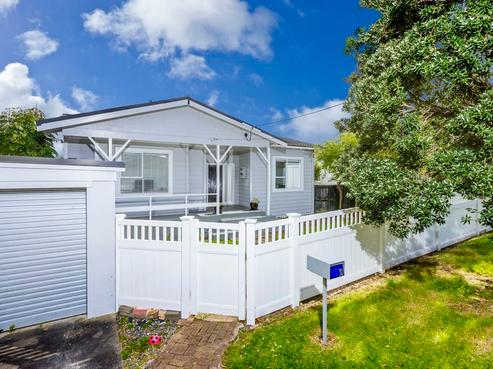 30 Egremont Street, Belmont