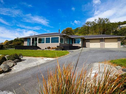 302 Scarborough Street, Kaikoura
