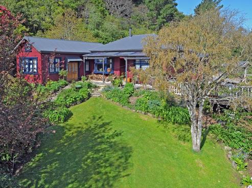112 Reservoir Road, Sawyers Bay