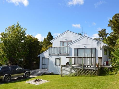 100 Te Haumi Drive, Paihia