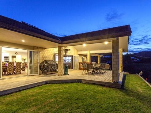 9 Governors Heights, Whangamata