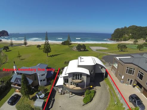123 Oratia Place, Onemana