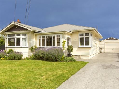 4 Cudby Street, Woburn