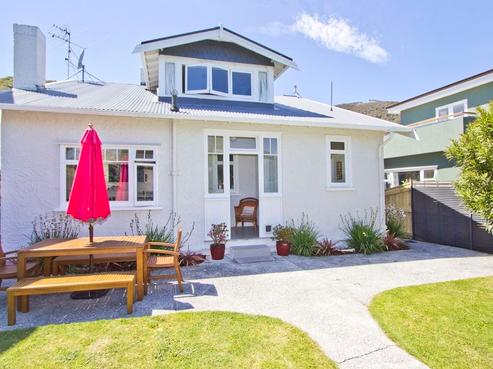 116 Oroua Street, Eastbourne