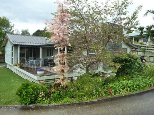 229 Tony Avenue, Thames