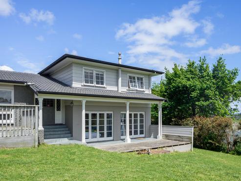196 Broomfields Road, Whitford