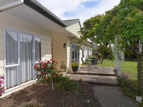 16 School Road, Motueka