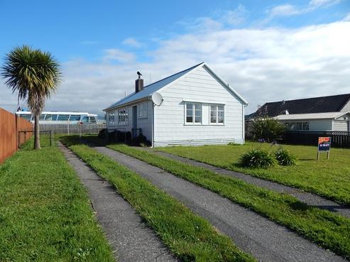 6 Larsen Street, Westport