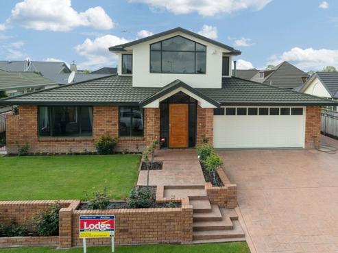 24 Huntington Drive, Huntington
