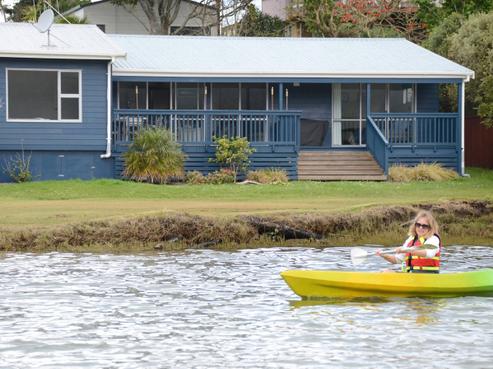 24 Daphne Road, Tairua