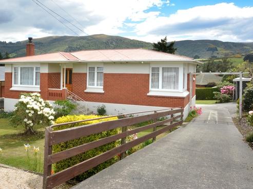 227 Pine Hill Road, Dalmore