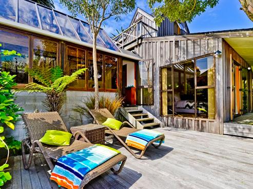 894 Beach Road, Waiake