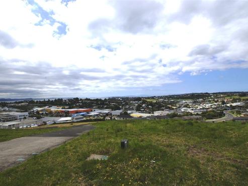 4 Myra G Place, Arkles Bay