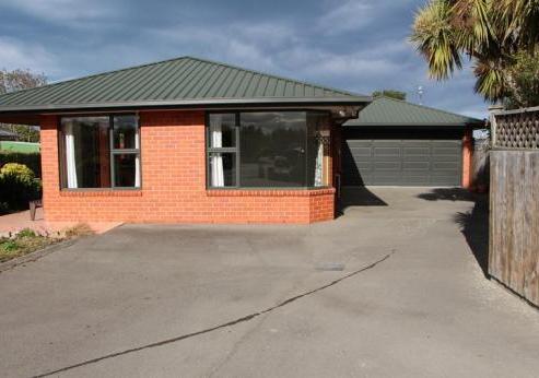 1/6 Paignton Street, West End