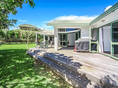 10 Farnell Place, Gulf Harbour
