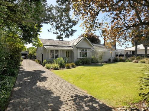 124 Sawyers Arms Road, Northcote