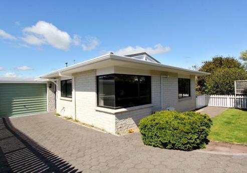 6 Sandel Rise, Merrilands