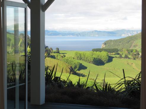 166 Hill View Drive, Acacia Bay