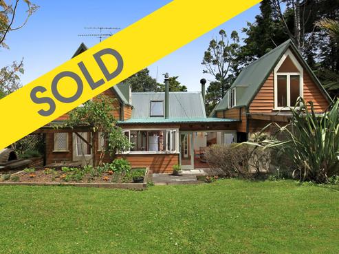 102 Wood Bay Road, Titirangi