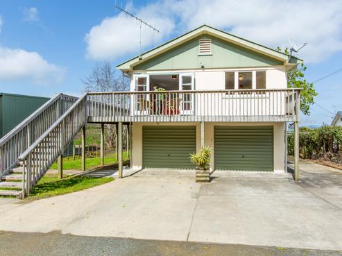 8 Edward Road, Tamaterau