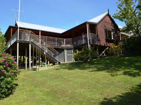 10 Muter Street, Akaroa