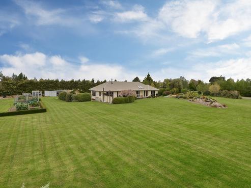 8 Stott Drive, Darfield