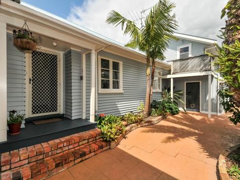 32 Empire Road, Devonport