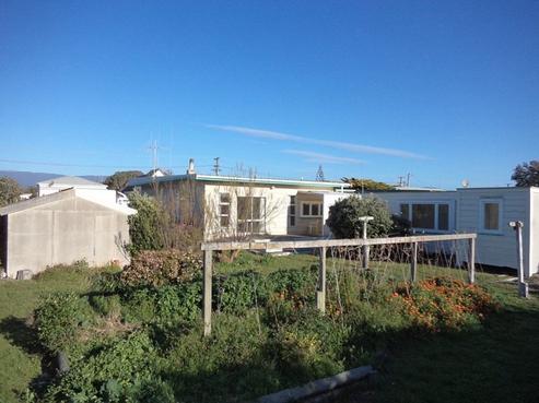 25 Moana Street, Otaki Beach
