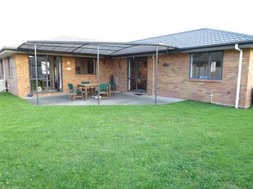 6 Wroxton Place, Waiuku