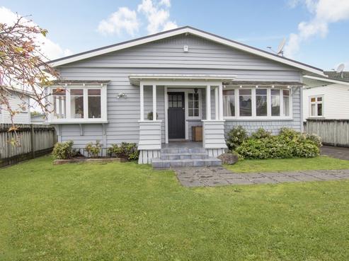 91 Huia Road, Point Chevalier