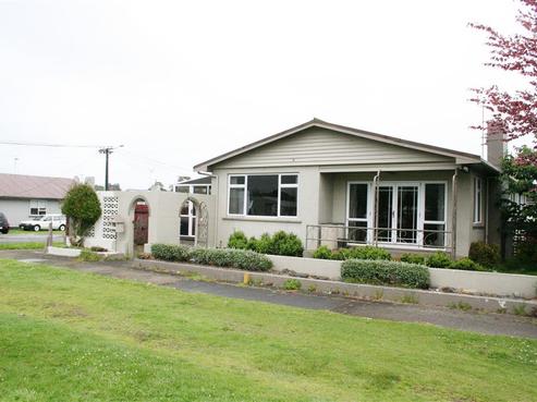 1 Strange Street, Waitara