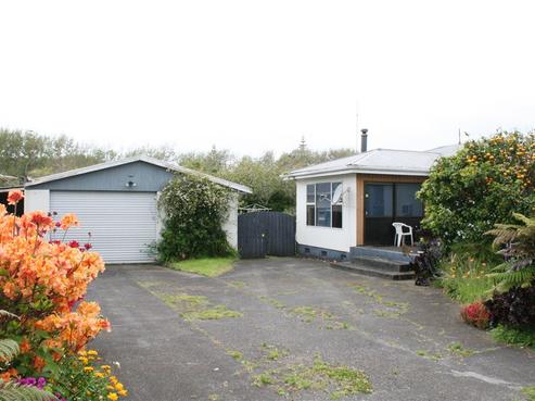 42 Hutchins Street, Waitara