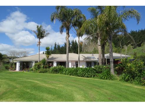 683A Puketona Road, Haruru