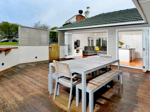 1/112 Lake Road, Belmont