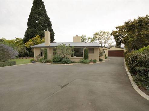 18 Brackendale Place, Burnside