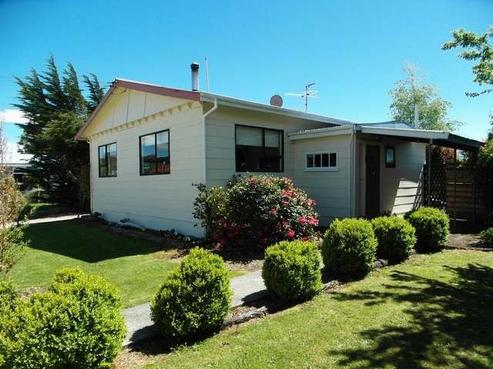 5662 West Coast Road, Springfield