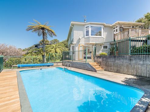 11 Glenville Road, Karaka Bays