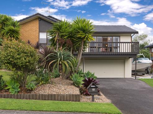 10 Loloma Drive, Half Moon Bay