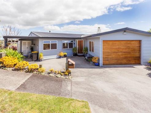 102 Logan Place, Thames