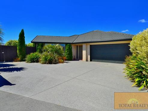 10 Burbank Drive, Aidanfield