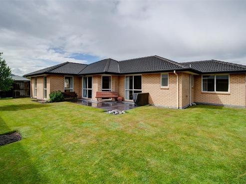 64 Kinsella Crescent, Aidanfield