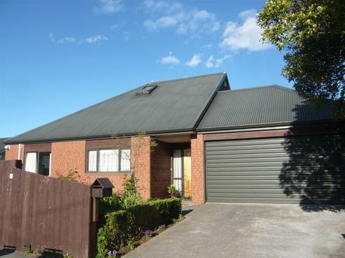74 Cleveland Street, Edgeware