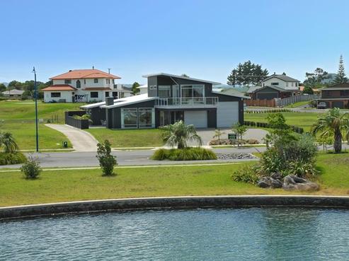 6 Mariners Haven, One Tree Point