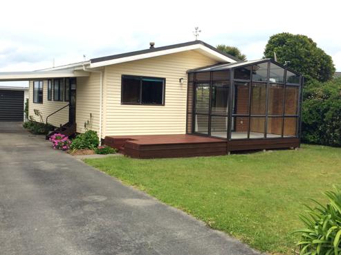 5A Manuka Street, Otaki Beach