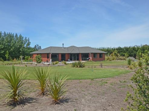 685 Lower Sefton Road, Sefton